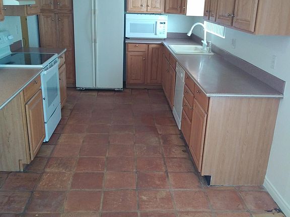 2nd image of 2700 McCoig Ave