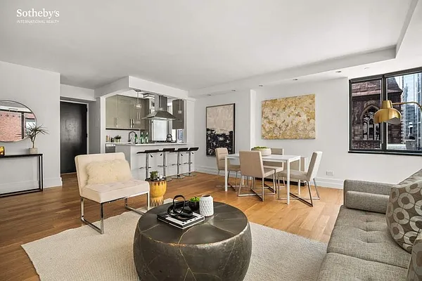 Sold by Sotheby's International Realty | media 2
