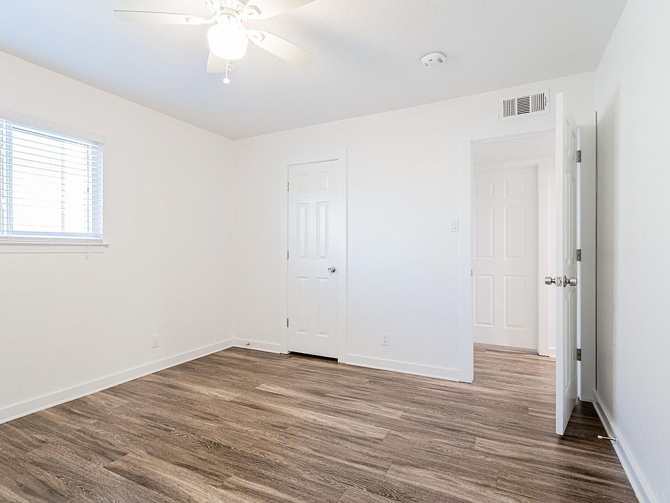 2nd image of 7945 Gault St #9810ce71d
