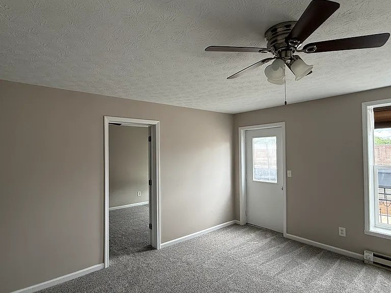 414 S Main St #B — Photo 24
