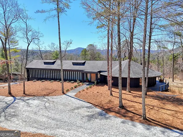 153 Oasis Ridge Rd, Lakemont, GA 30552