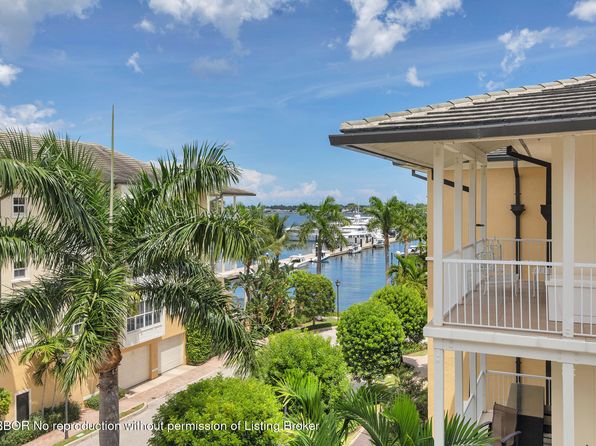 Palm Beach Gardens Homes With Private Boat Docks: Ultimate Waterfront Luxury 3 Palm Beach Gardens Homes With Private Boat Docks: Ultimate Waterfront Luxury