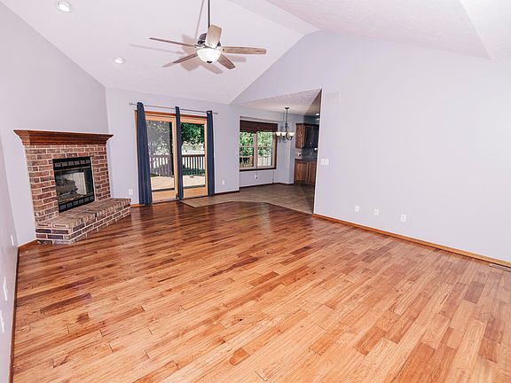 4th image of 3675 S Lexus Avenue