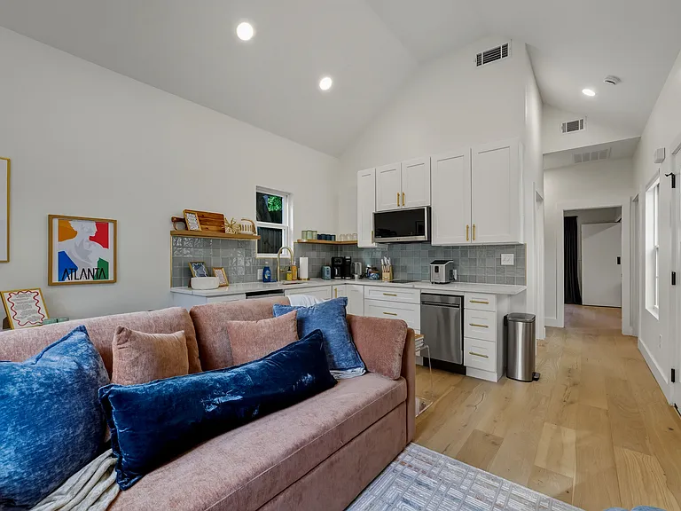 621 Coventry Rd — Photo 19