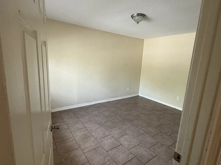 515 FM 517 Rd E #18 — Photo 3