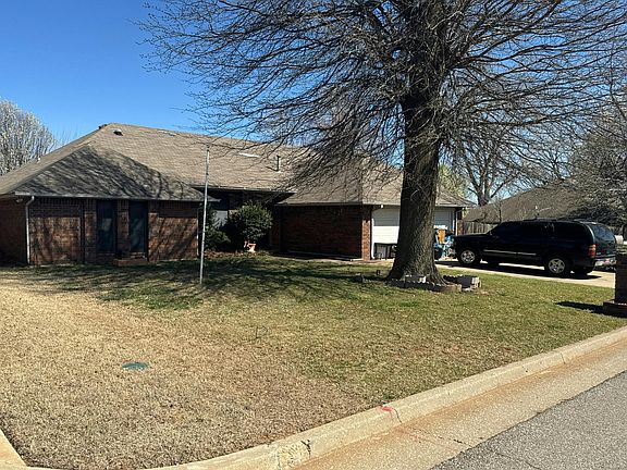 3rd image of 604 Greenfield Dr