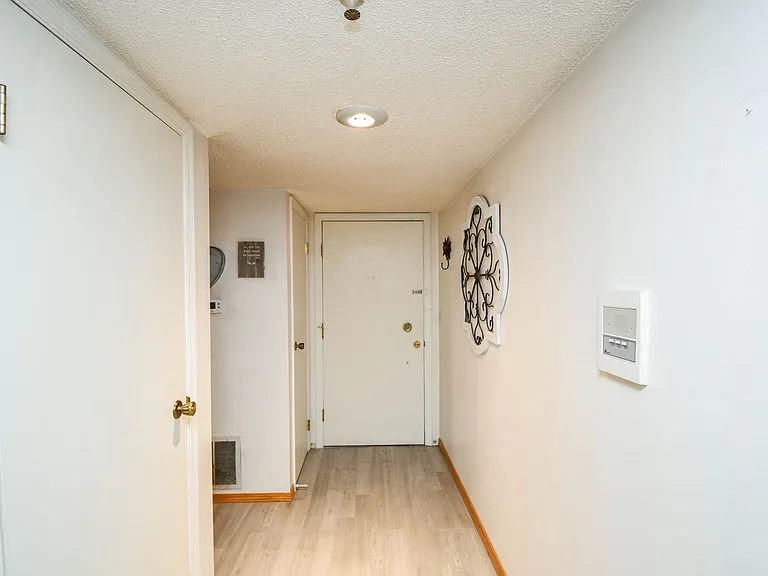 2904 W 33rd St #323 — Photo 7