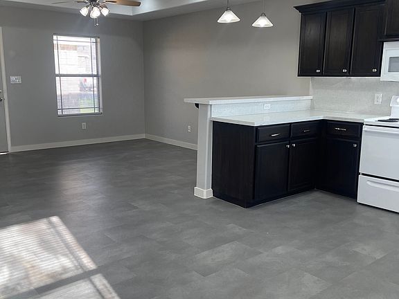 2nd image of 404 E 2nd St APT C