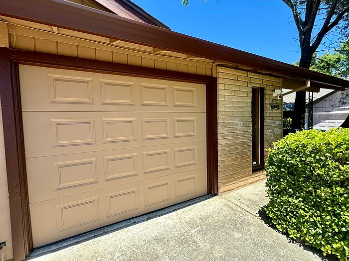 5943 Moss Creek Cir — Photo 2