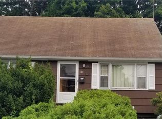 129 Broadway, Bridgeport, CT 06606