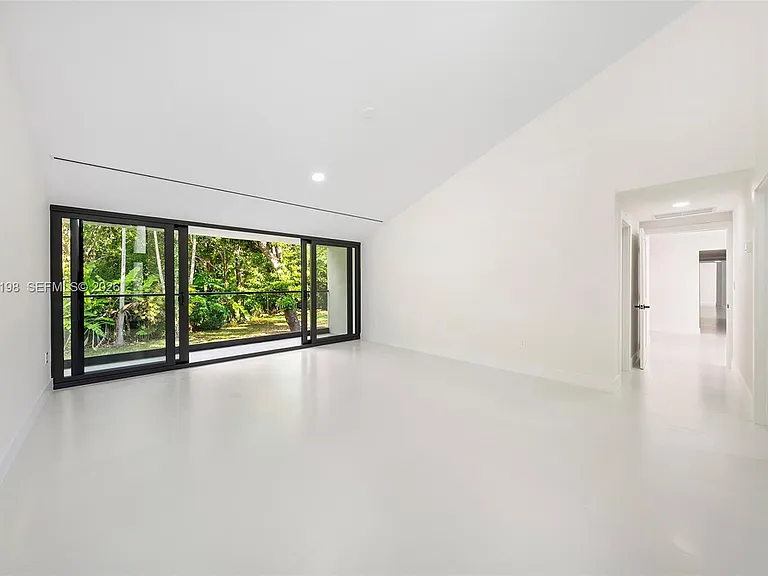 7540 Los Pinos Blvd — Photo 36