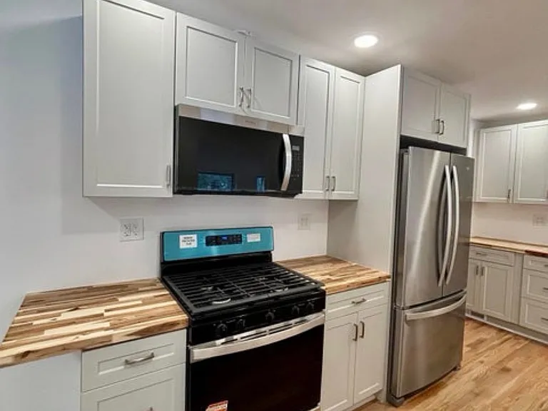 325 Winwood Ave — Photo 15