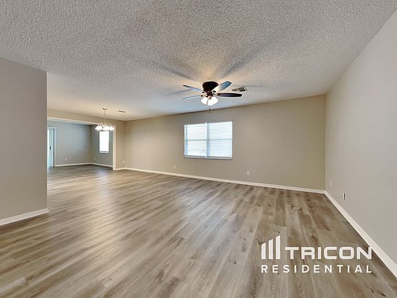 3rd image of 732 Canberra Rd
