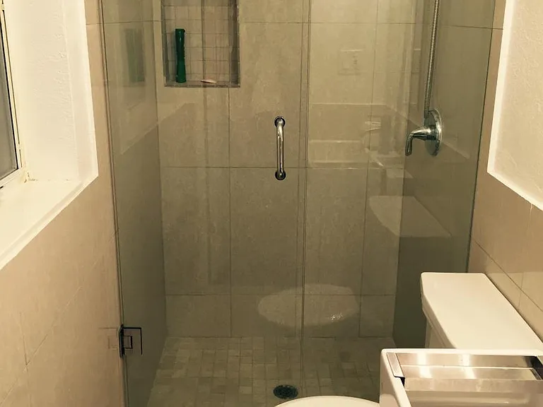 2nd bathroom