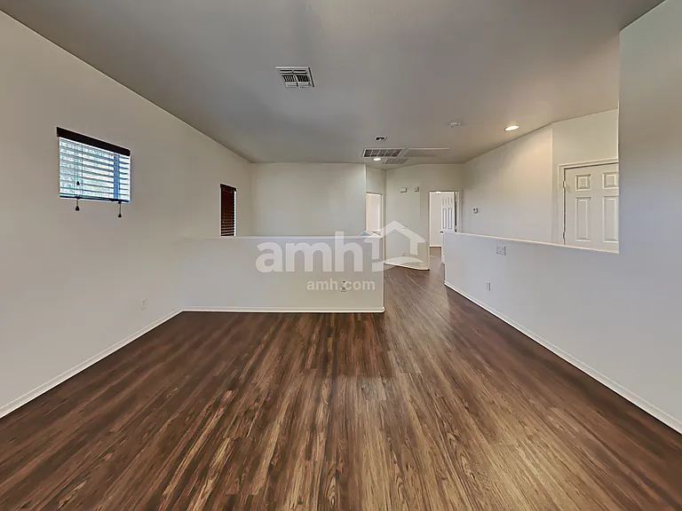 16600 N 176th Ln — Photo 11
