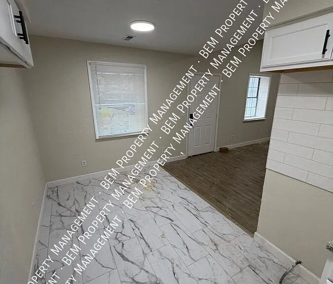 7127 Bales Ave — Photo 2