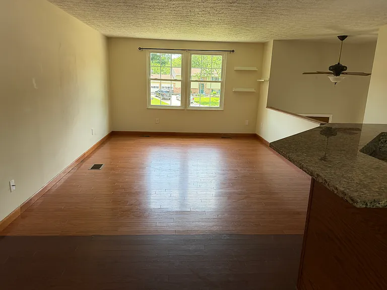 792 Majken Pl — Photo 6