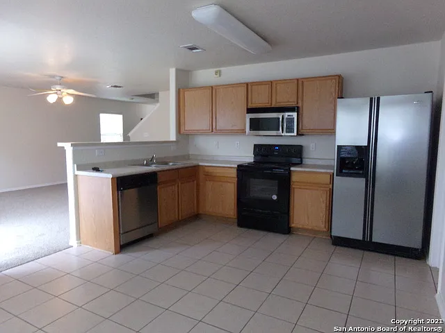 9131 Laguna Fls — Photo 10