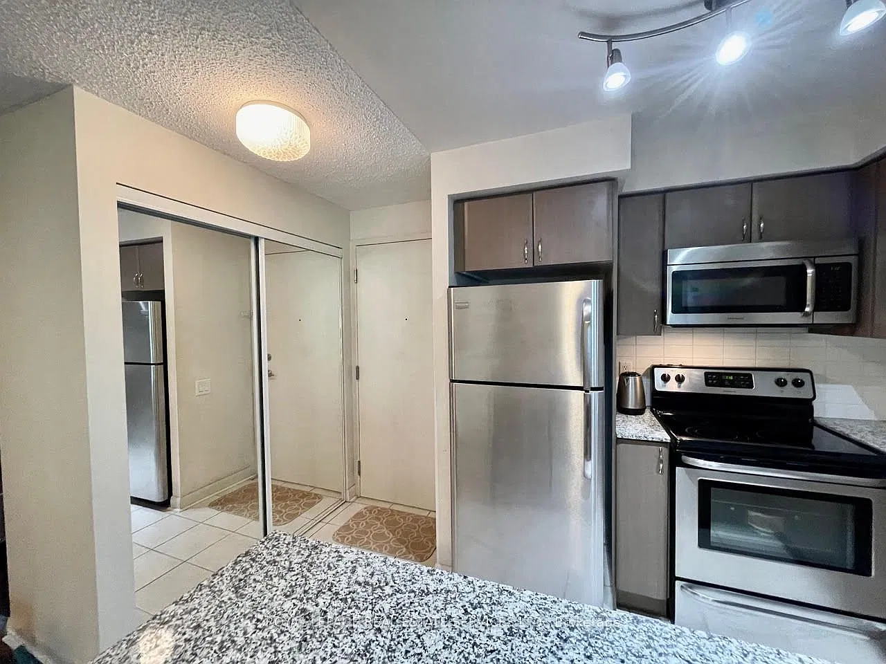 2 bed, $2,400 — Photo 2