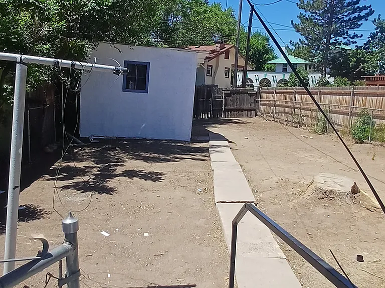 209 E Adams Ave — Photo 13