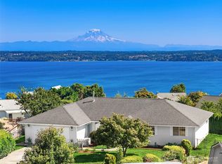 7623 SW 258th Ct, Vashon, WA 98070