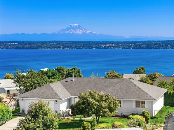 7623 SW 258th Court, Vashon, WA 98070