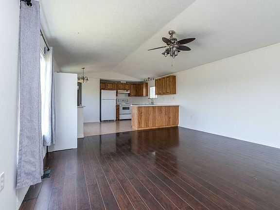 3rd image of 51076 Range Road 3274 #2