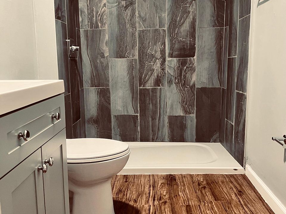 2nd image of 2600 Melrose Ave #3