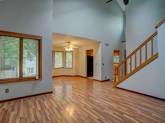 5th image of 2667 Norwich St #2669