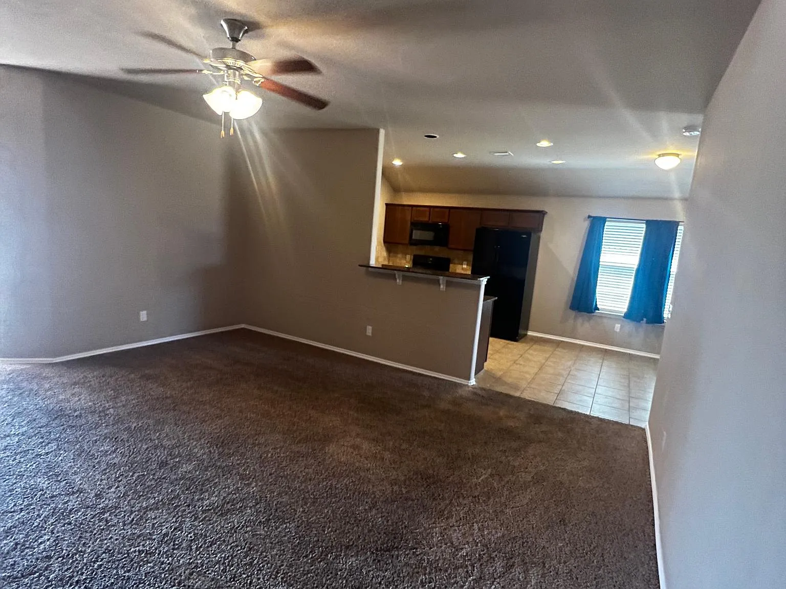 2921 Thompson Farm Ln — Photo 2