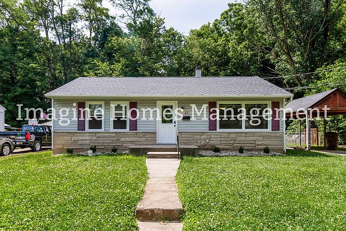 1st image of 20 Apple Lane Dr