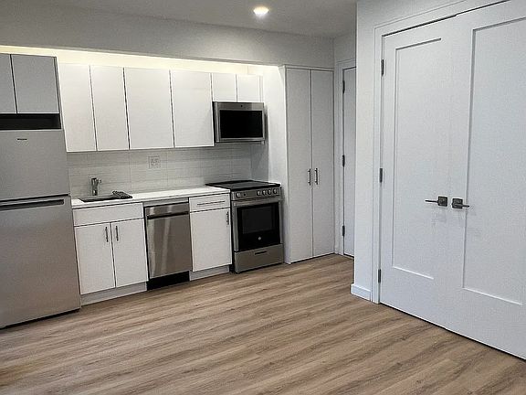 4th image of 39-38 47th Ave #208