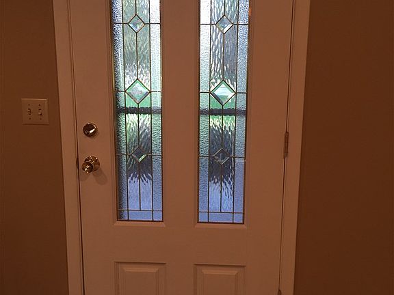 4th image of 3711 Henry Dr