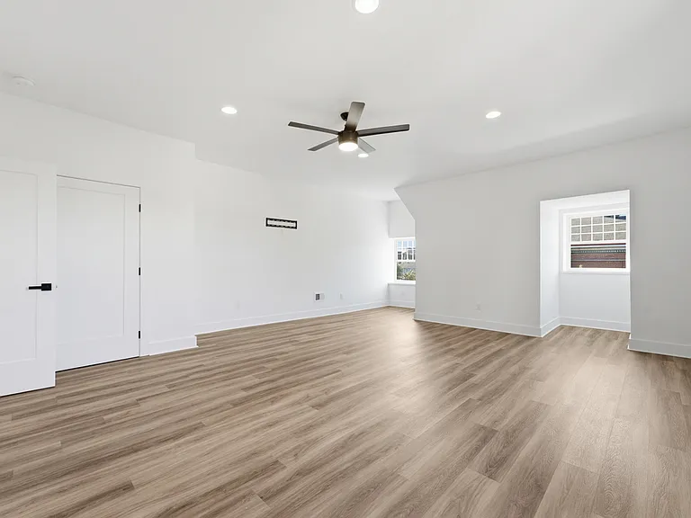 1336 Pennsylvania Ave — Photo 39