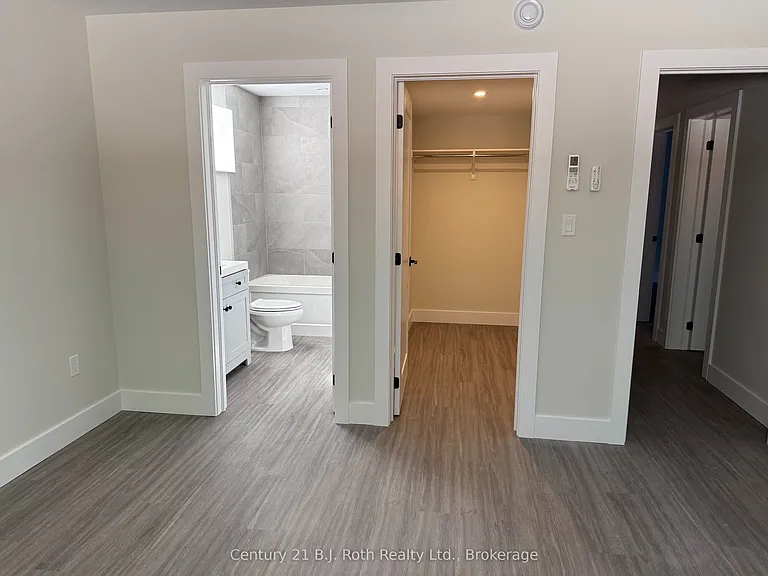 165 Barrie Rd #1 — Photo 6