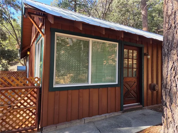 5910 Robin Oak Dr, Angelus Oaks, CA 92305