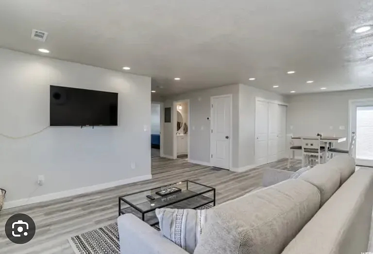 3306 N Fairfield Rd #A — Photo 3