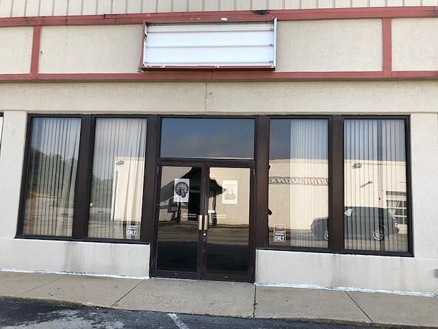 1st image of 1830 Oakland Ave #123