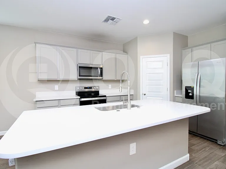23979 W Verlea Dr — Photo 3