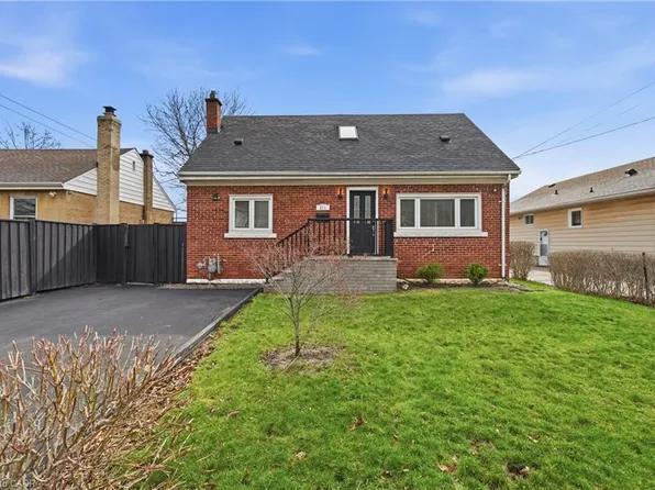 211 Rosedale Ave, Hamilton, ON L8K 4N6