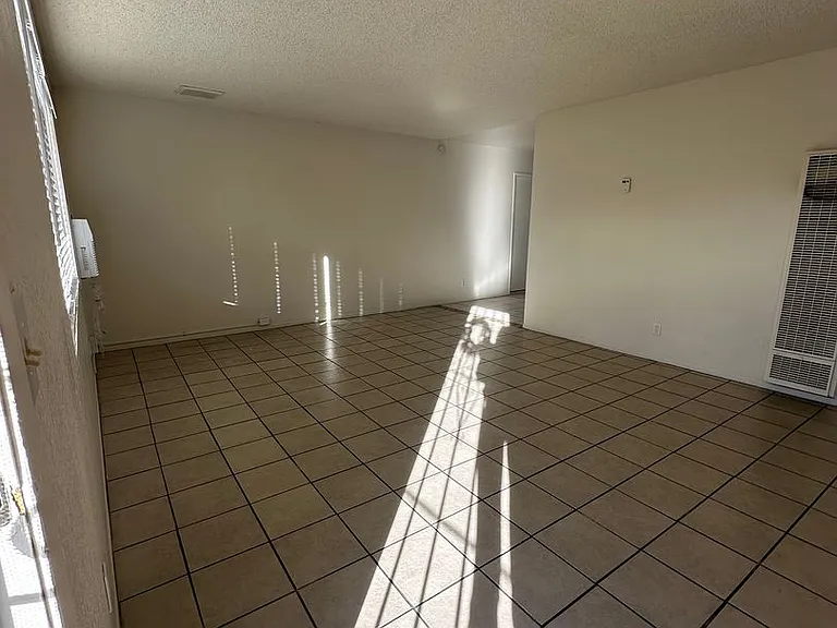 61885 Verbena Rd — Photo 2