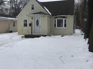 207 Clifton Dr, Round Lake Park, IL