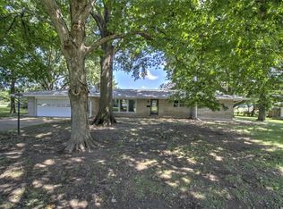 4394 Huston Hills Rd, Decatur, IL 62526