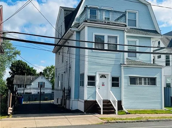 17 Meadow Street, Hartford, CT 06114