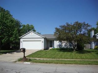 8362 Seabright Dr, Powell, OH 43065