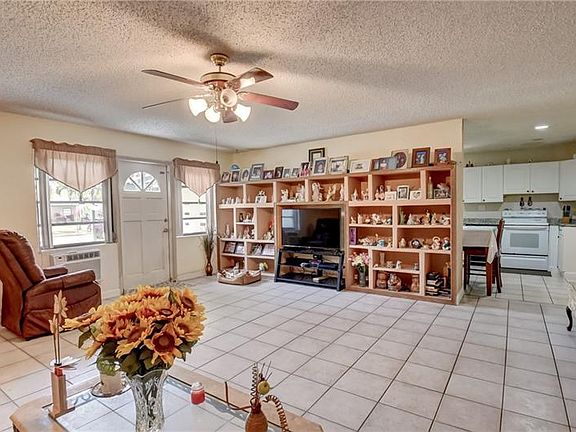 5th image of 5805 NW 20th Ct
