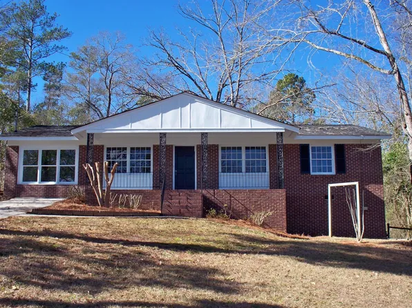 103 Pine Ridge Rd SW, Milledgeville, GA 31061