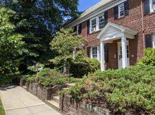 3931 W St NW APT 1, Washington, DC 20007