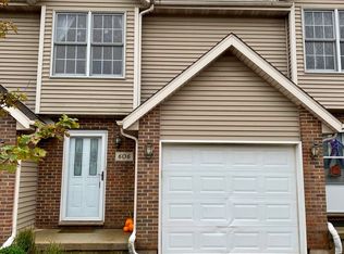 606 S Peace Rd, Sycamore, IL 60178