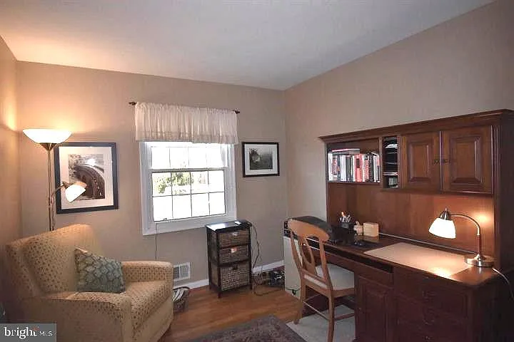 8244 Carrleigh Pkwy — Photo 19